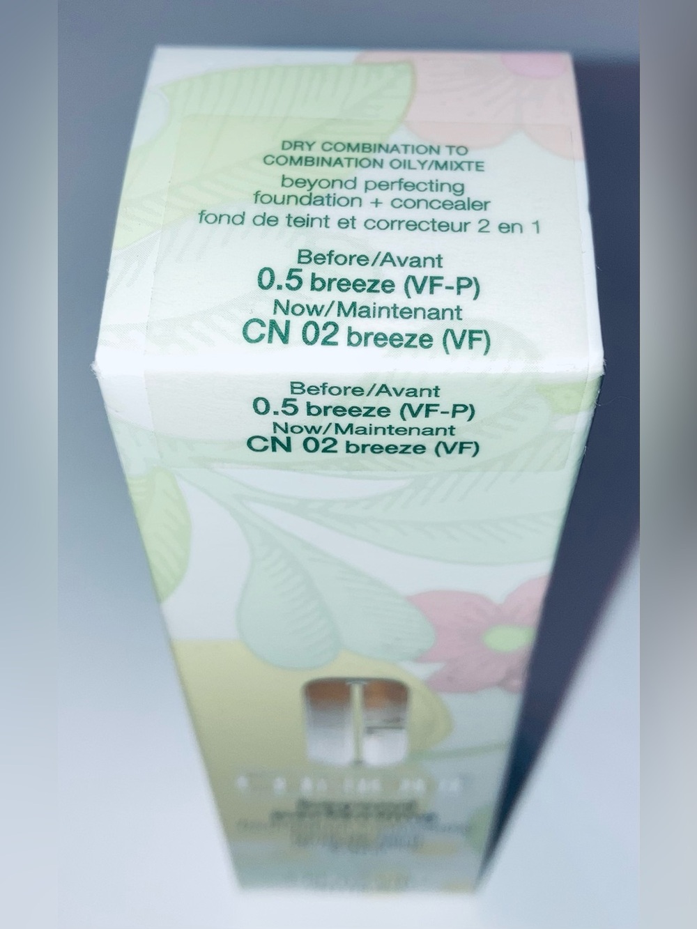 Clinique Beyond Perfecting Foundation + Concealer - NEW! CN 02 Breeze. - Picture 3 of 7